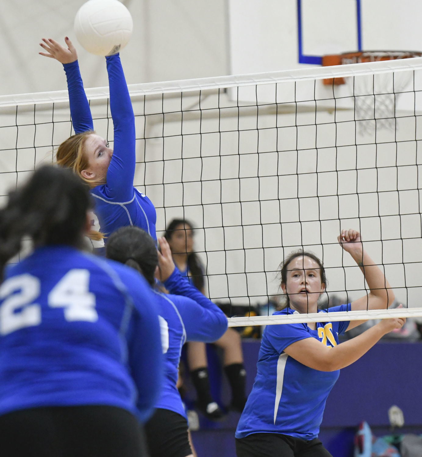 091219 Shandon VCA volleyball 10.jpg